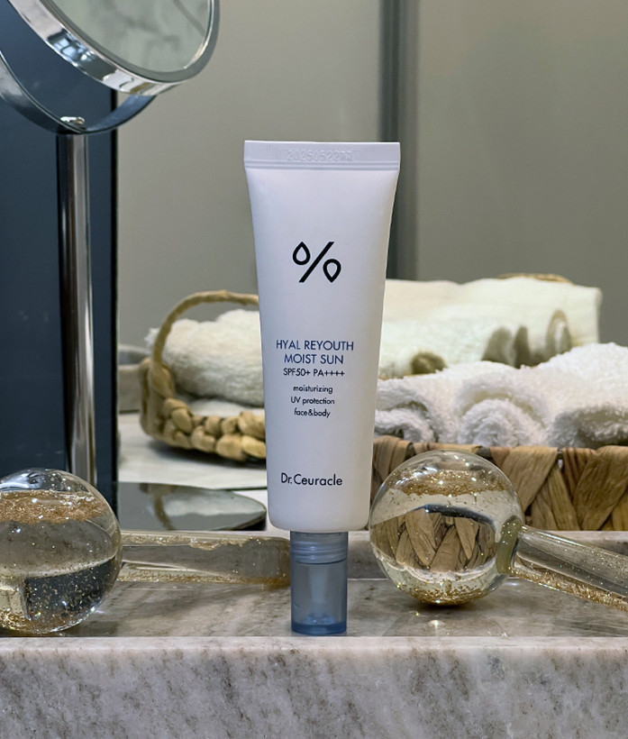 ضدآفتاب آبرسان دکتر سراکل مدل هیال ری یوث با SPF50+ PA++++